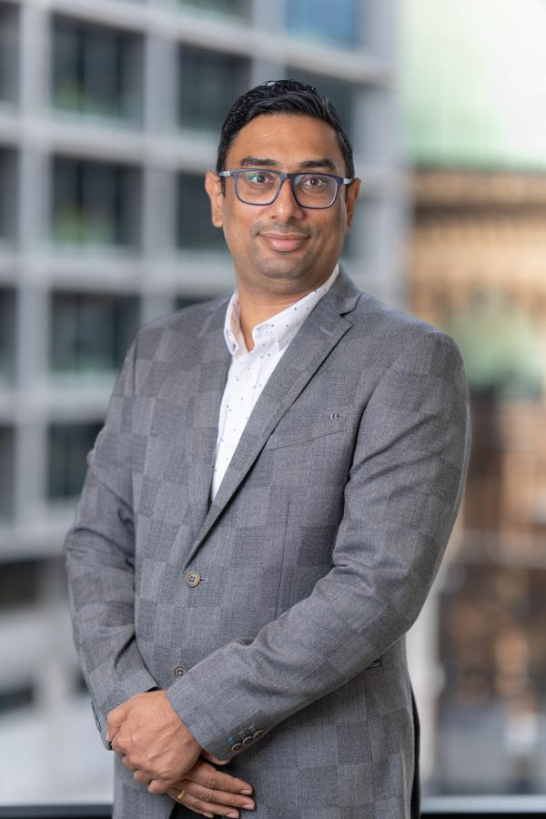 Vineet Anand - Principal Broker